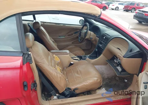 1998 Ford Mustang Gt z USA, uszkodzony, nr VIN 1FAFP45X4WF131379